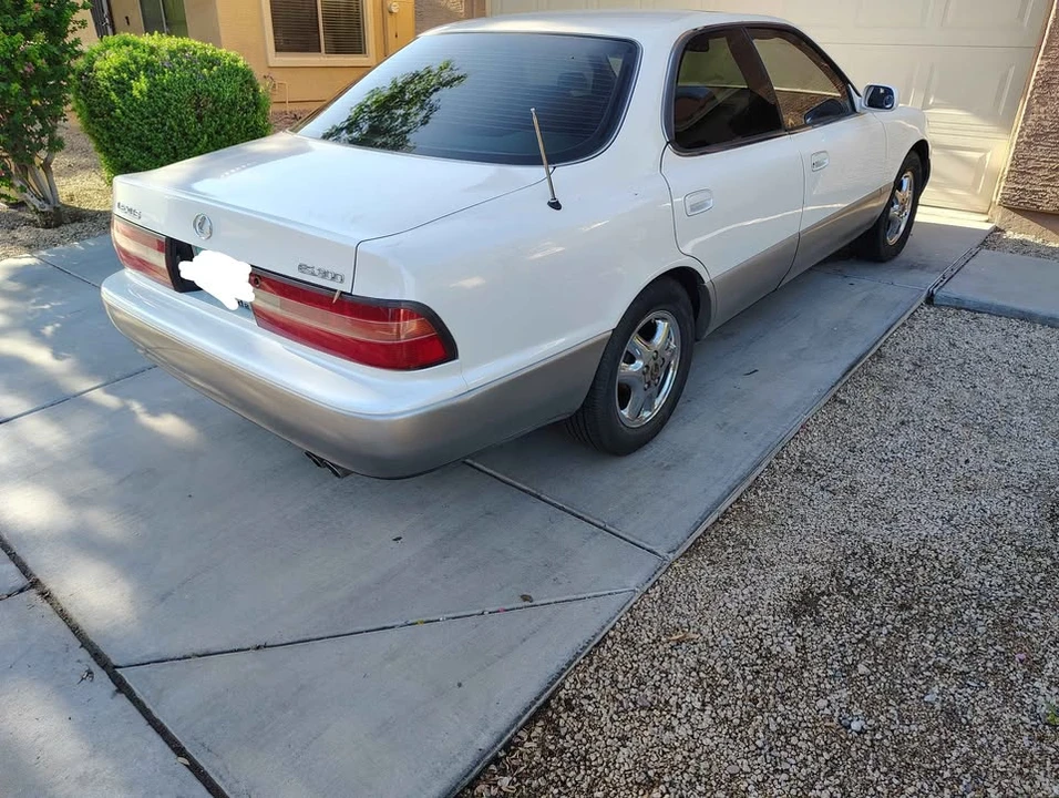 1996 Lexus ES 2nd Gen - Image 4 of 14