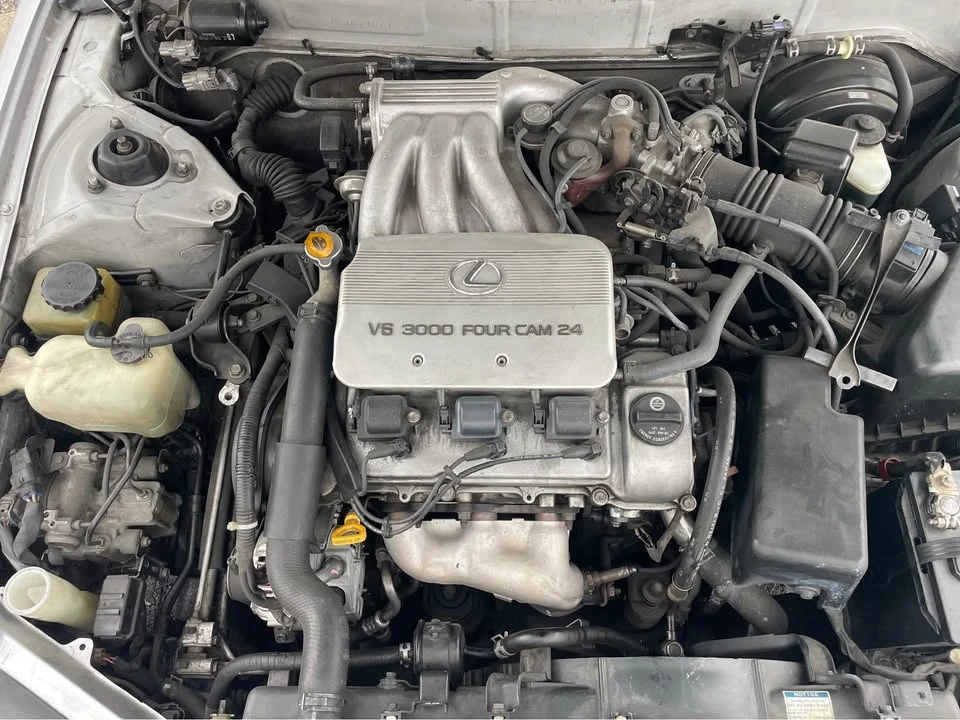 1996 Lexus ES 2nd Gen - Image 10 of 10