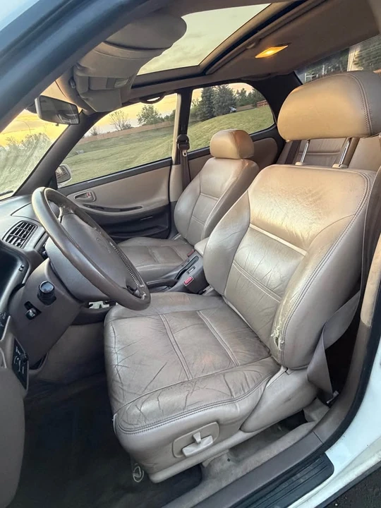 1996 Lexus ES 2nd Gen - Image 7 of 8