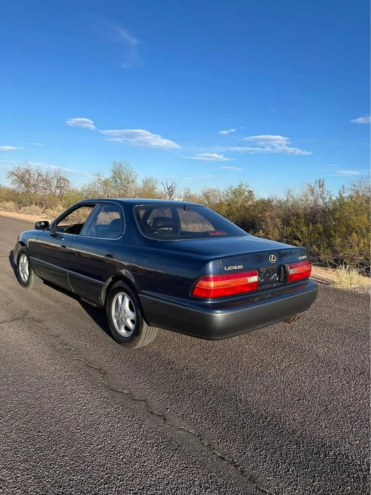 1996 Lexus ES 2nd Gen - Image 4 of 10