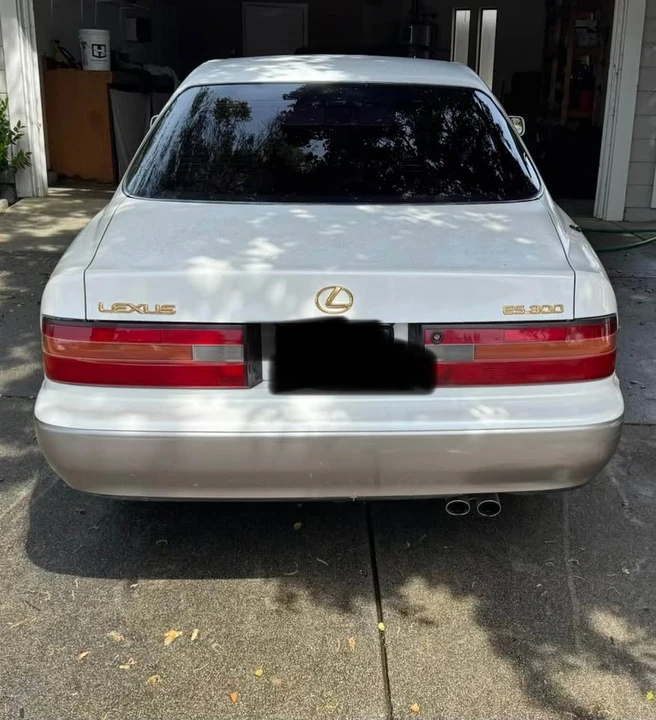 1996 Lexus ES 2nd Gen - Image 3 of 6