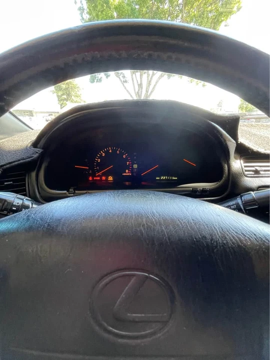 1996 Lexus ES 2nd Gen - Image 7 of 7