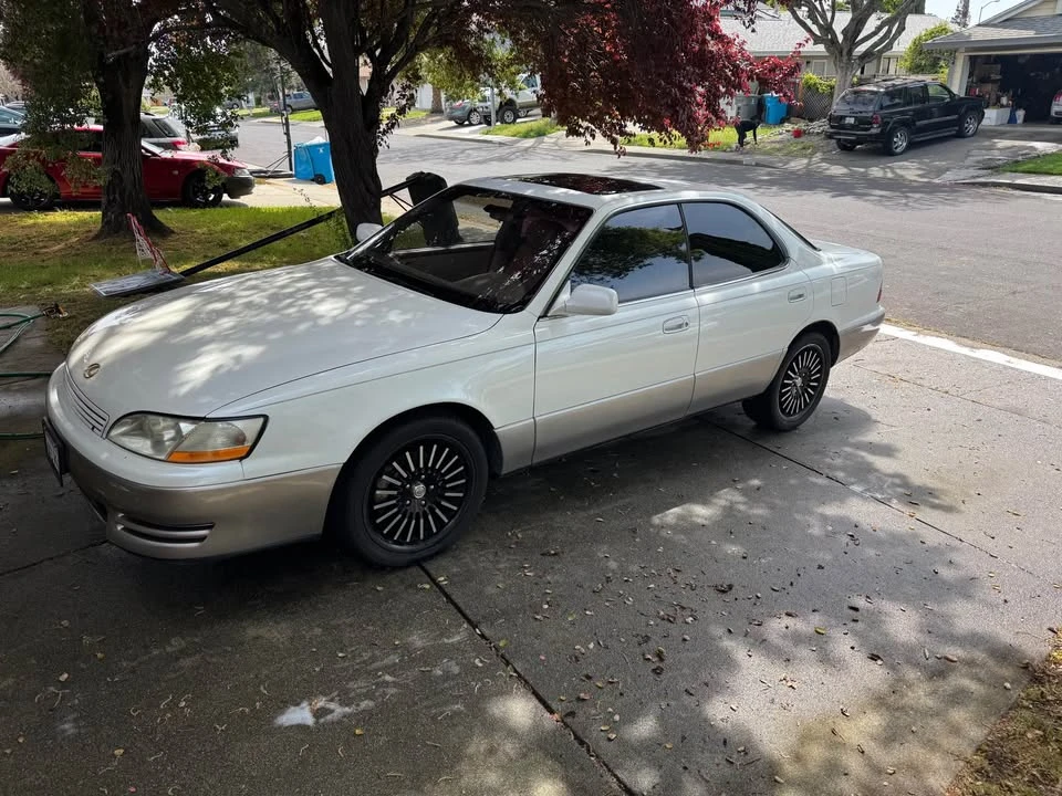 1996 Lexus ES 2nd Gen - Image 6 of 6