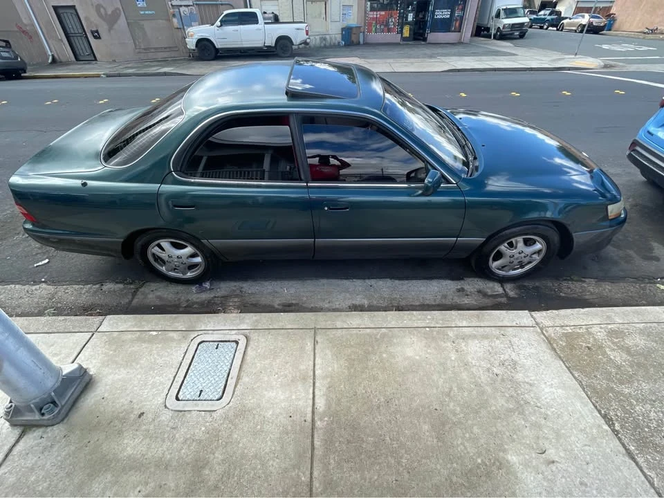 1996 Lexus ES 2nd Gen - Image 3 of 8