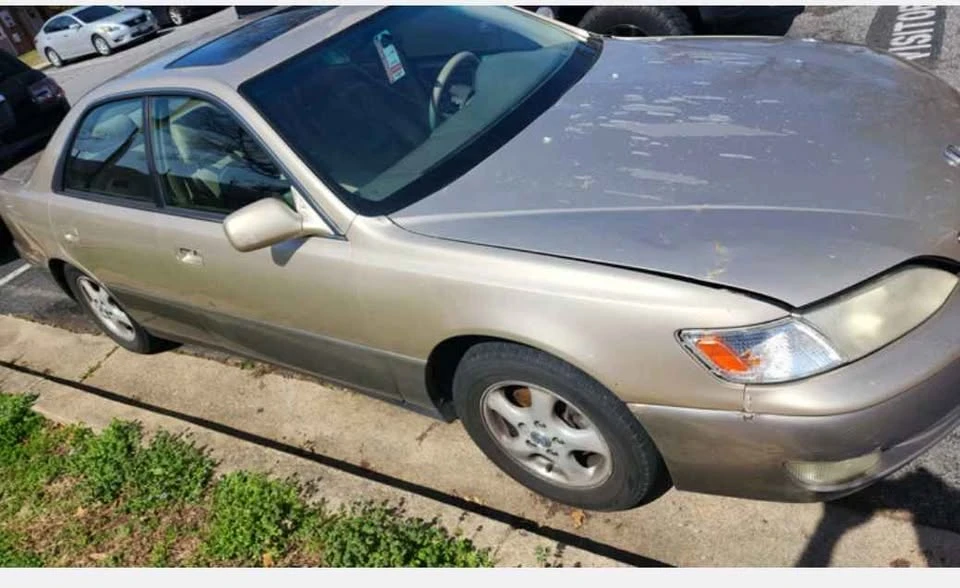 1996 Lexus ES 2nd Gen - Image 6 of 6