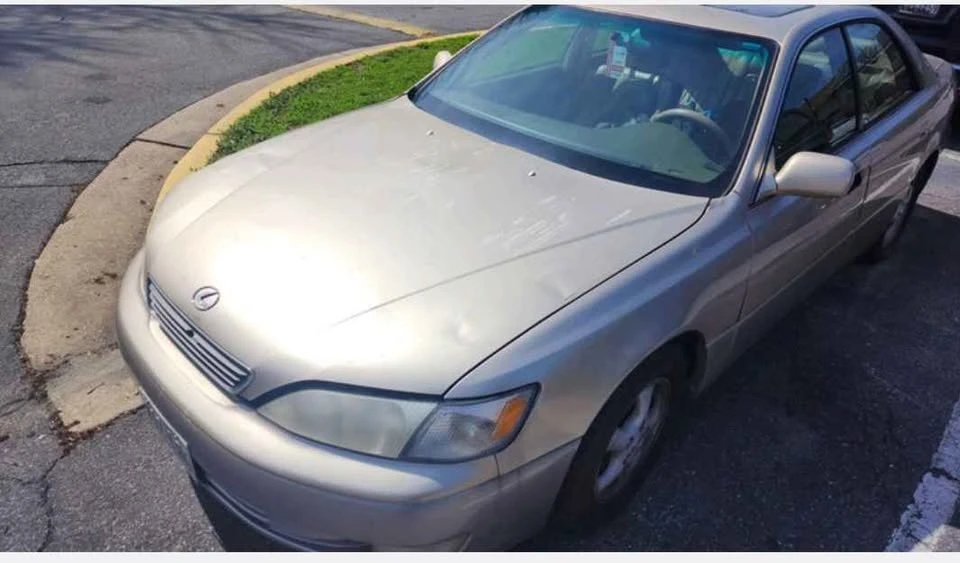 1996 Lexus ES 2nd Gen - Image 2 of 6