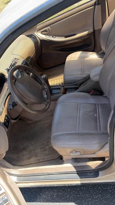 1996 Lexus ES 2nd Gen - Image 5 of 6