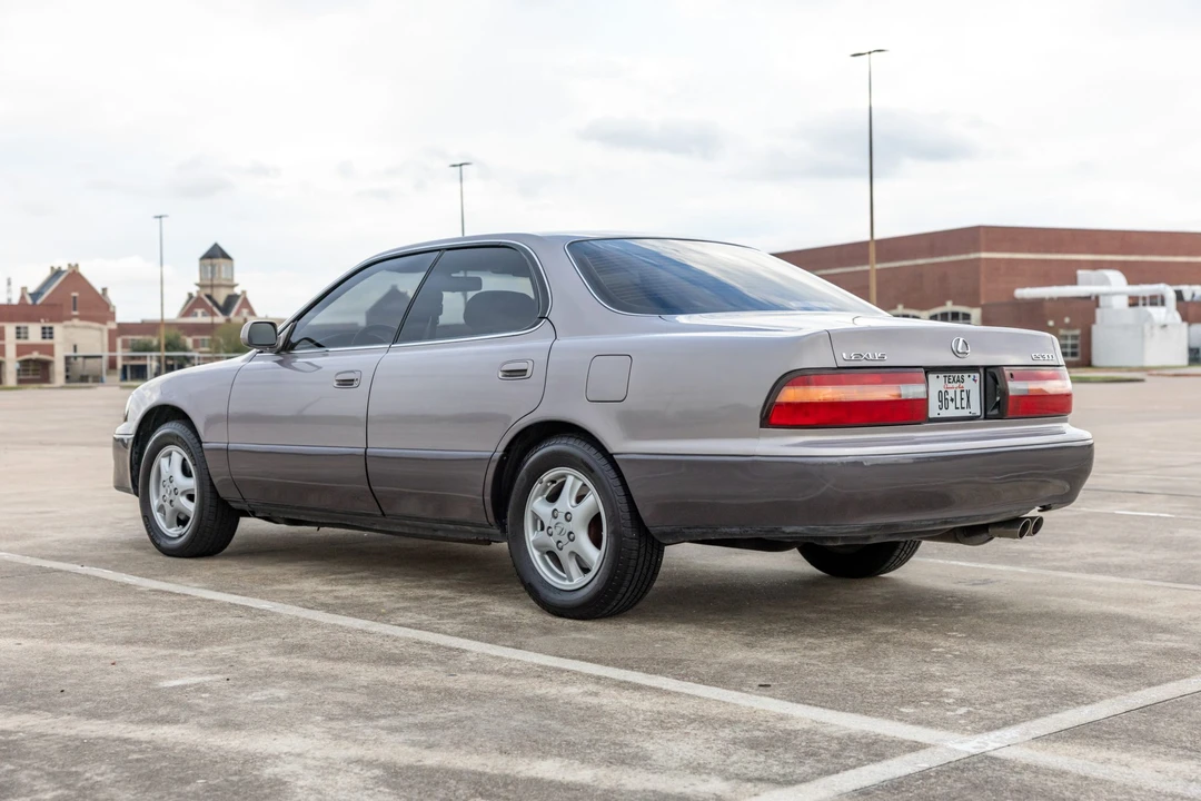 1996 Lexus ES 2nd Gen - Image 4 of 31