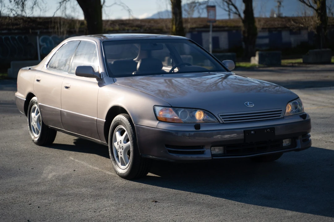 1996 Lexus ES 2nd Gen - Image 9 of 31