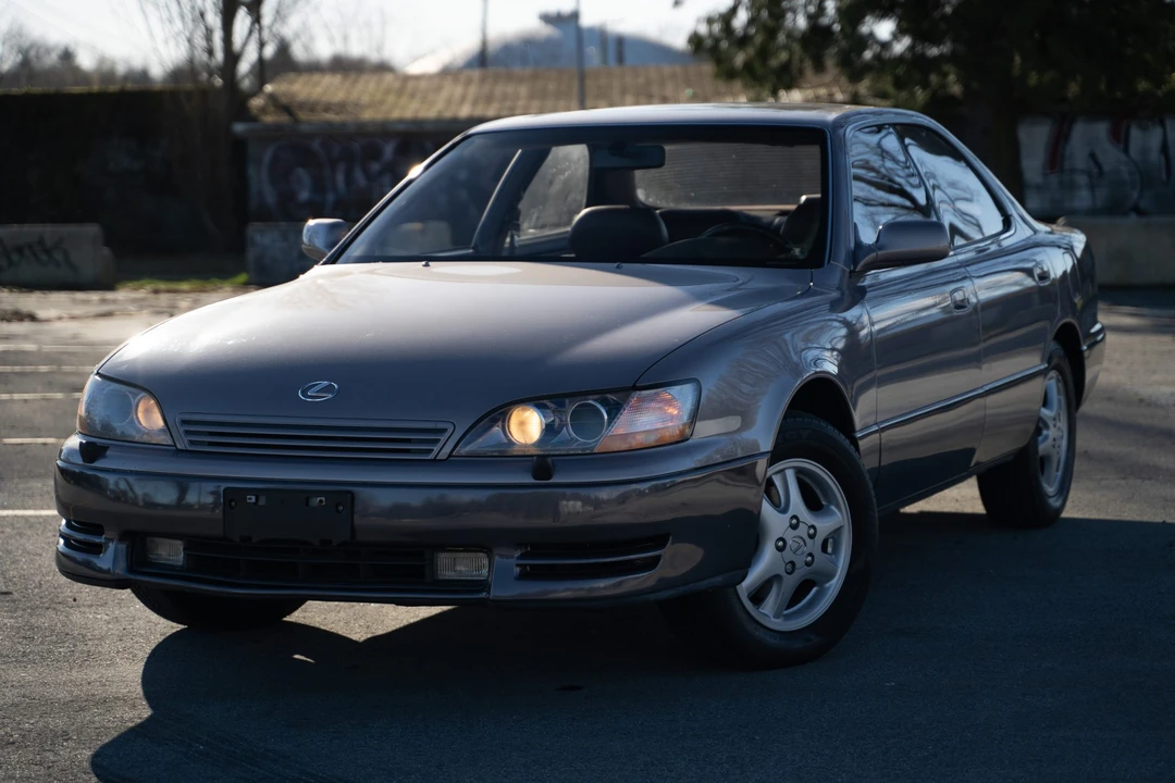 1996 Lexus ES 2nd Gen - Image 4 of 31