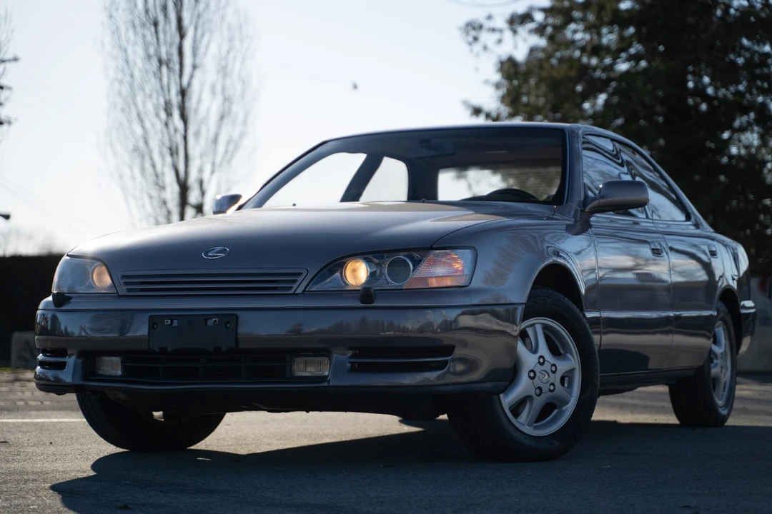 1996 Lexus ES 2nd Gen - Image 5 of 31