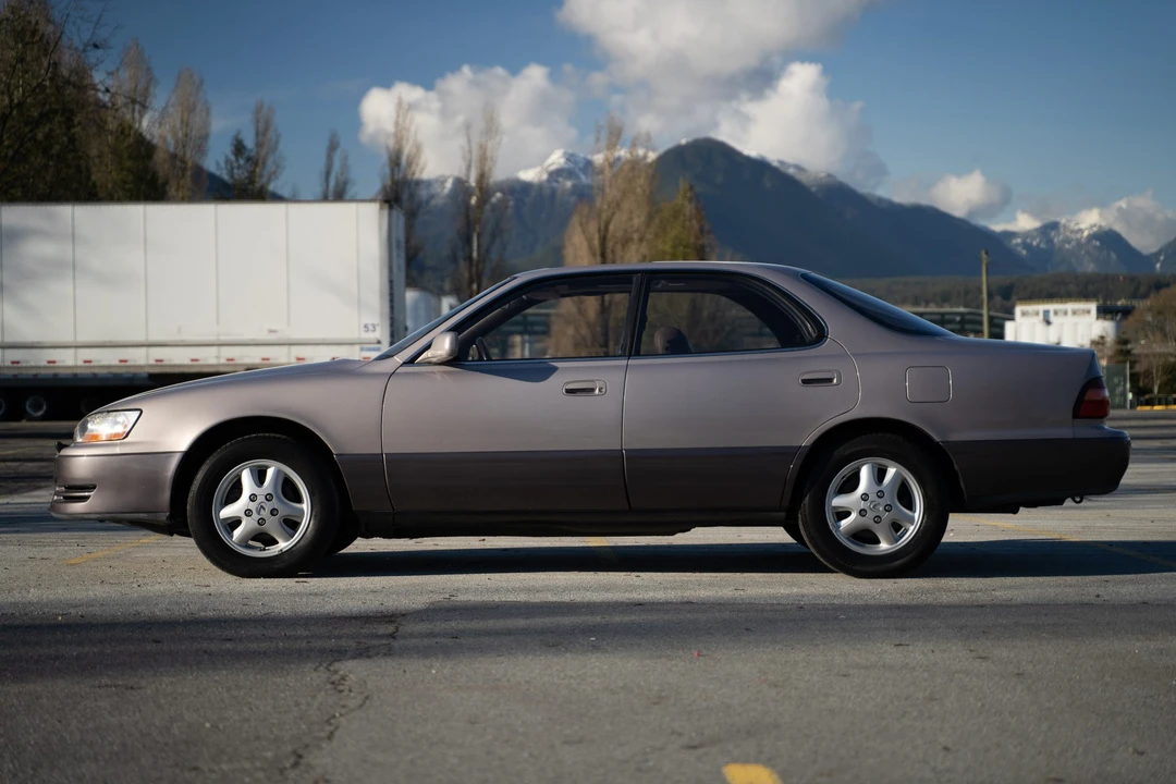 1996 Lexus ES 2nd Gen - Image 21 of 31