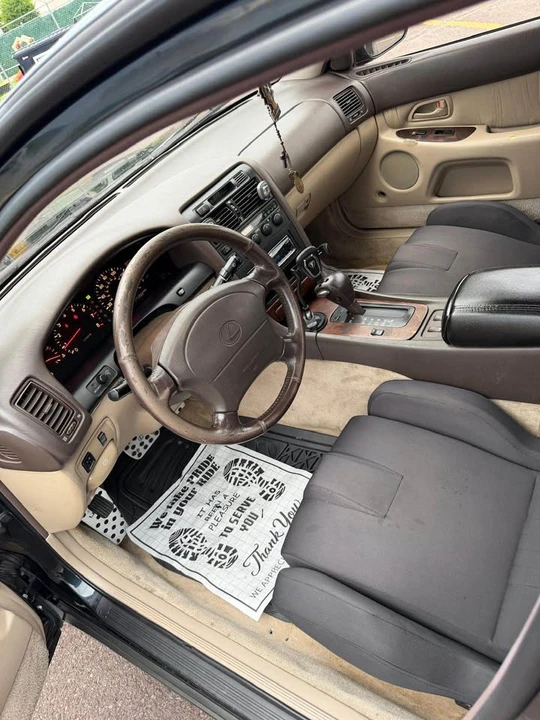 1996 Lexus GS 1st Gen - Image 7 of 11