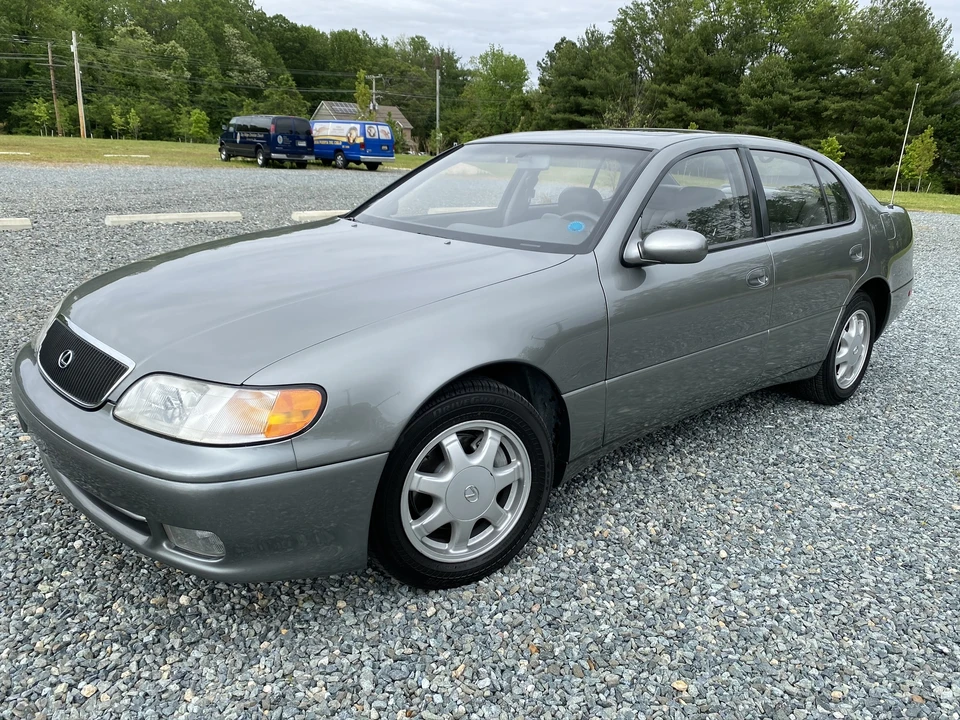 1996 Lexus GS 1st Gen - Image 2 of 31