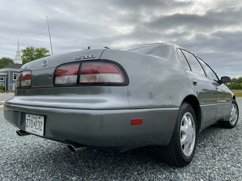 1996 Lexus GS 1st Gen - Image 14 of 31