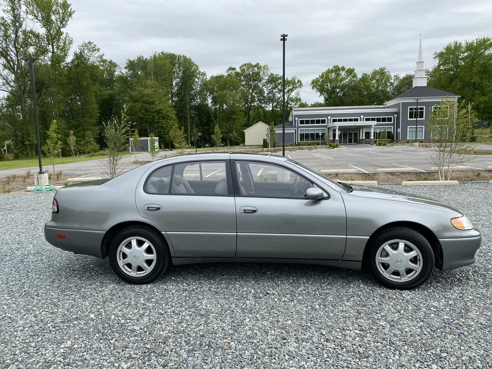 1996 Lexus GS 1st Gen - Image 19 of 31