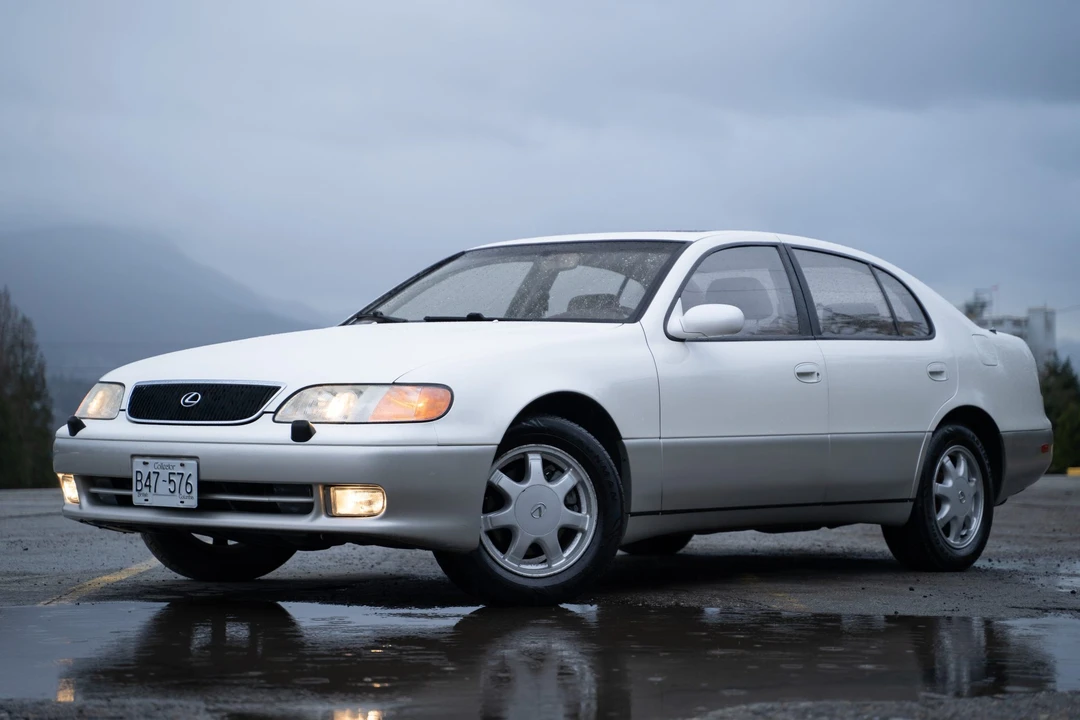 1996 Lexus GS 1st Gen - Image 9 of 31