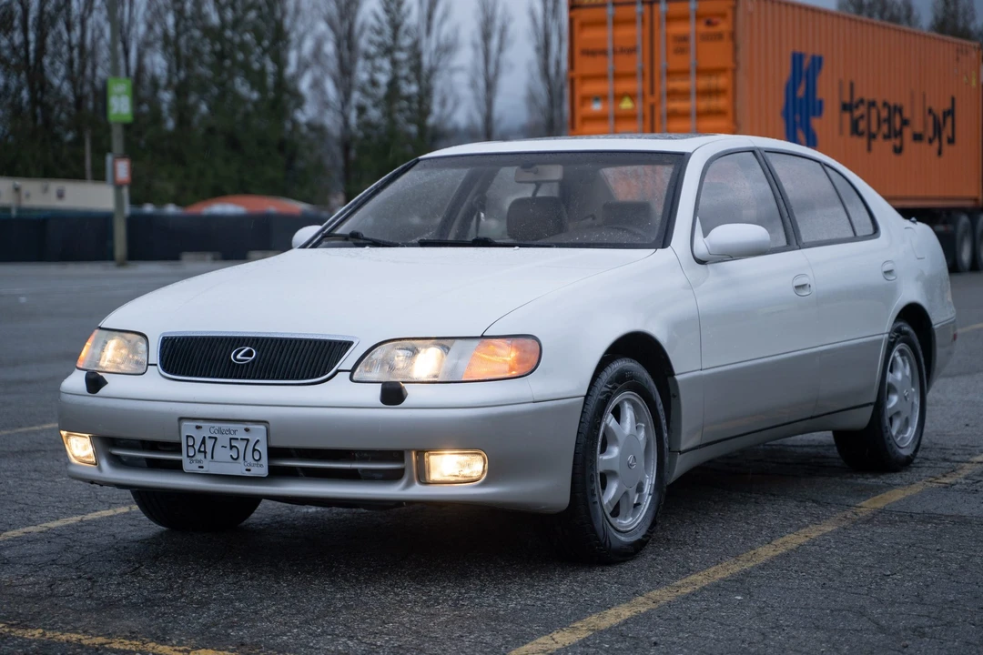 1996 Lexus GS 1st Gen - Image 13 of 31