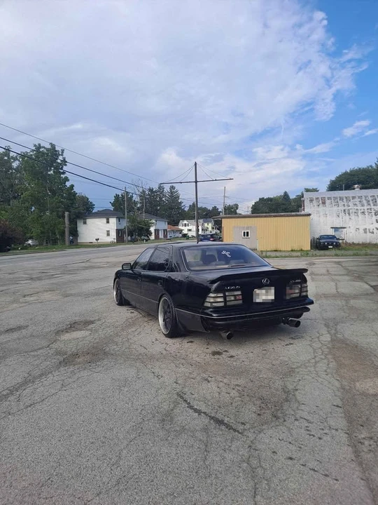 1996 Lexus LS 2nd Gen - Image 5 of 5