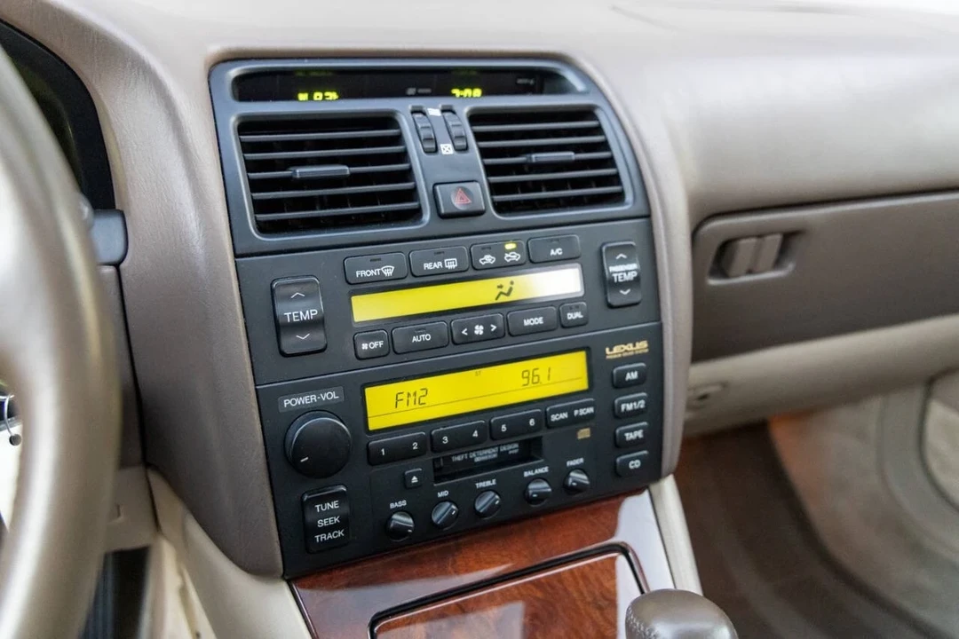 1996 Lexus LS 2nd Gen - Image 7 of 21