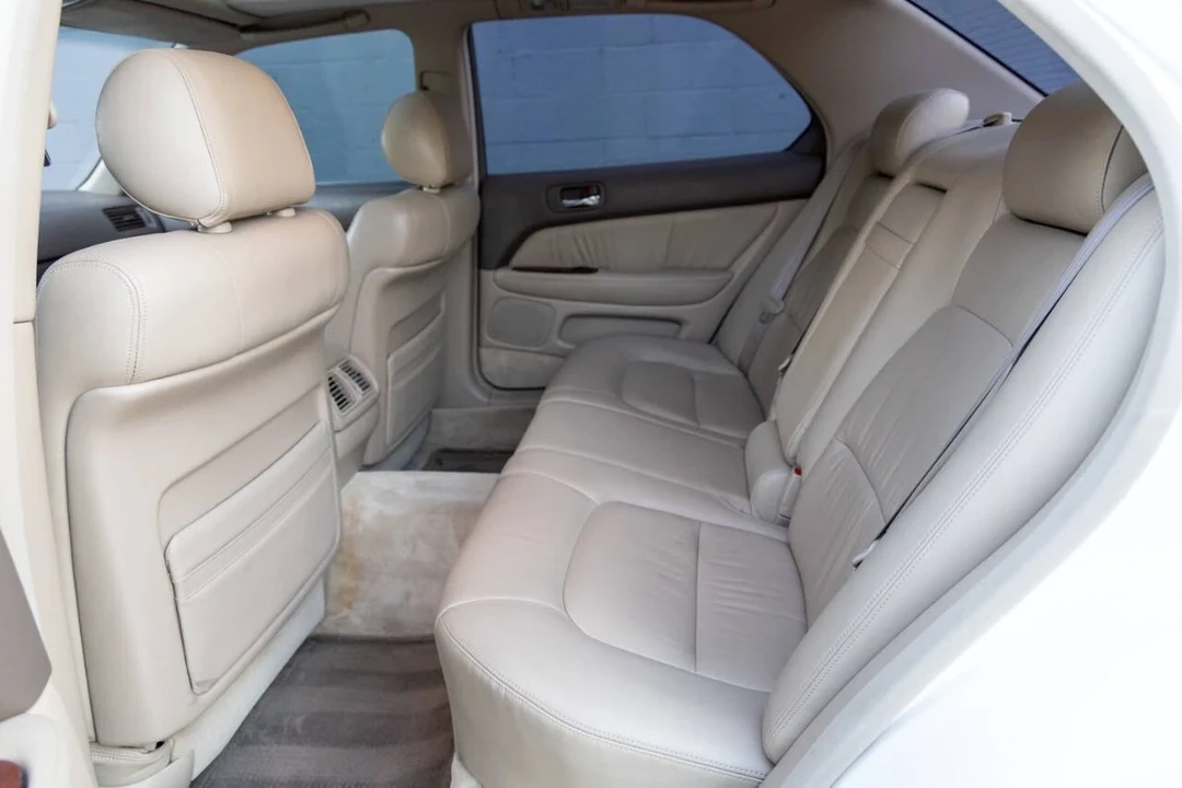1996 Lexus LS 2nd Gen - Image 14 of 21