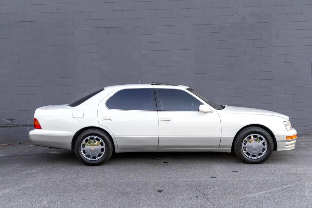 1996 Lexus LS 2nd Gen - Image 5 of 21