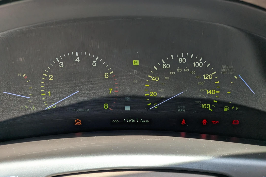 1996 Lexus LS 2nd Gen - Image 29 of 31