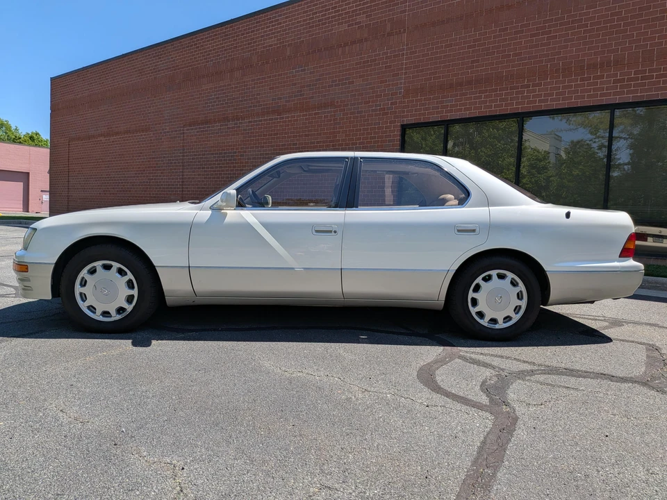 1996 Lexus LS 2nd Gen - Image 7 of 31
