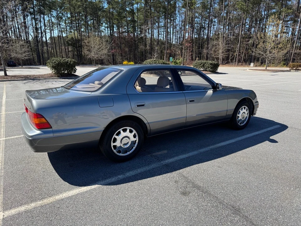 1996 Lexus LS 2nd Gen - Image 5 of 31