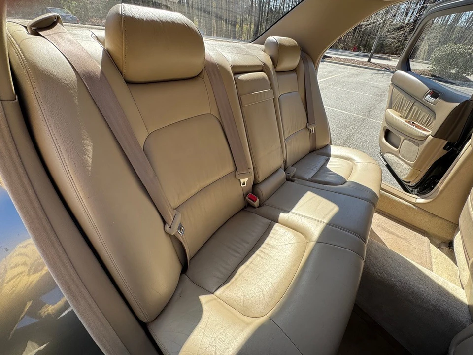 1996 Lexus LS 2nd Gen - Image 22 of 31