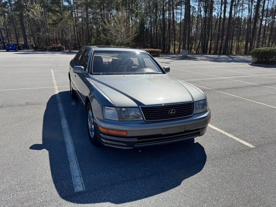 1996 Lexus LS 2nd Gen - Image 2 of 31