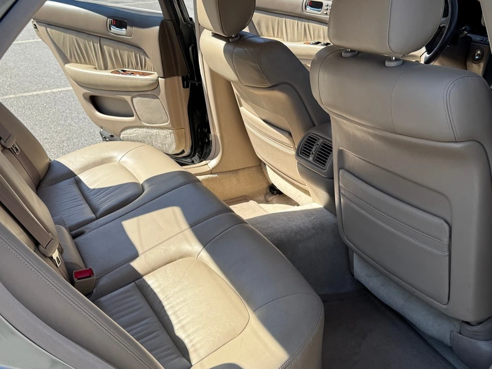 1996 Lexus LS 2nd Gen - Image 20 of 31