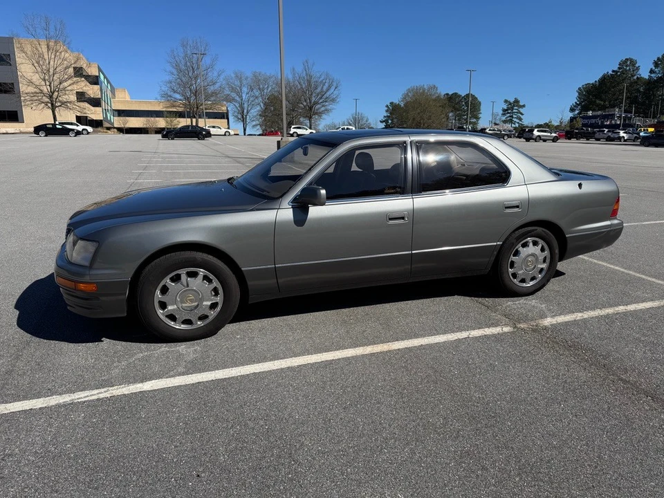 1996 Lexus LS 2nd Gen - Image 9 of 31