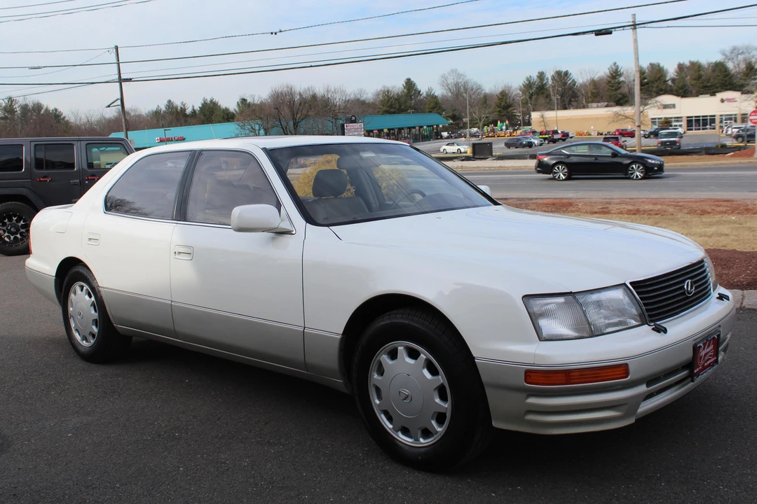 1996 Lexus LS 2nd Gen - Image 3 of 5