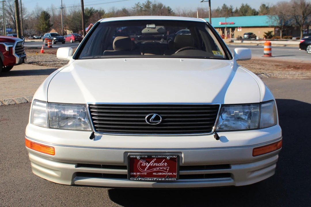 1996 Lexus LS 2nd Gen - Image 2 of 5