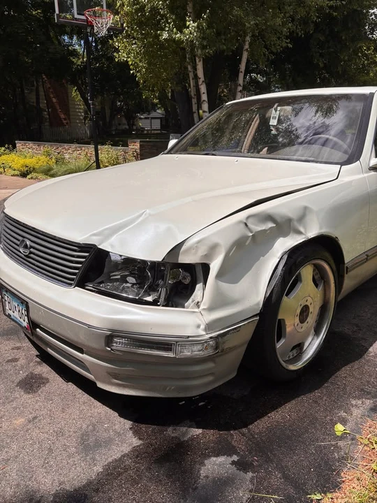 1996 Lexus LS 2nd Gen - Image 6 of 11