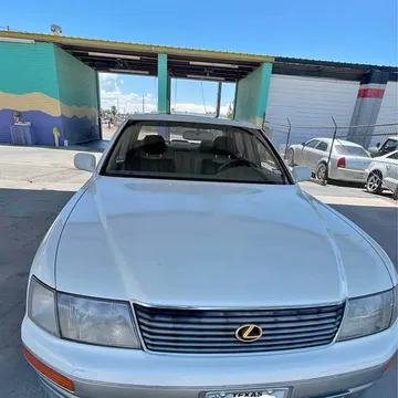 1996 Lexus LS 400