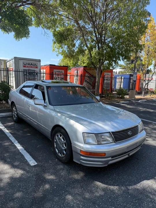 1996 Lexus LS 2nd Gen - Image 2 of 12