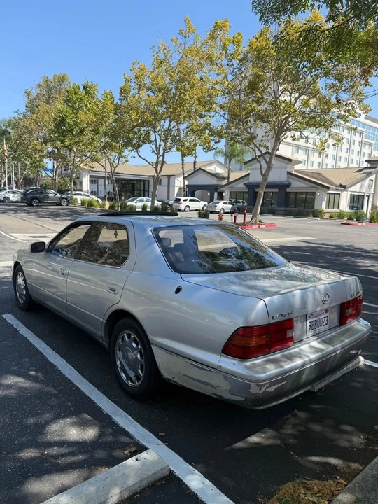 1996 Lexus LS 2nd Gen - Image 5 of 12