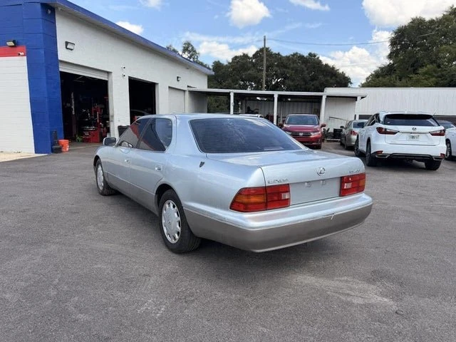 1996 Lexus LS 2nd Gen - Image 4 of 10