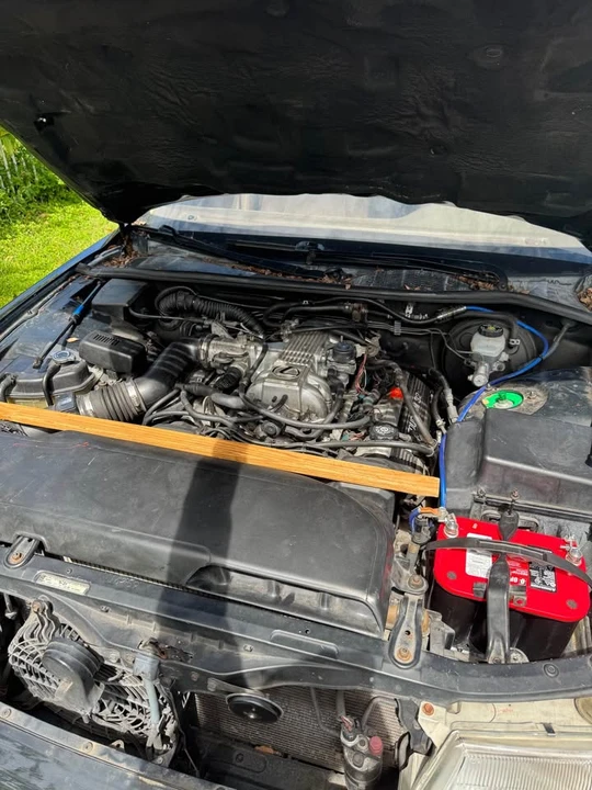 1996 Lexus LS 2nd Gen - Image 7 of 12