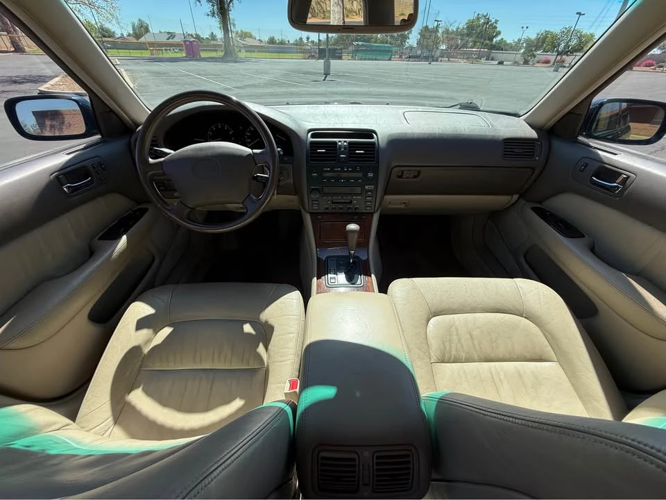 1996 Lexus LS 2nd Gen - Image 13 of 14