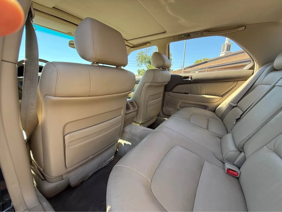 1996 Lexus LS 2nd Gen - Image 10 of 14