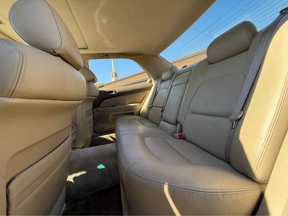 1996 Lexus LS 2nd Gen - Image 9 of 14