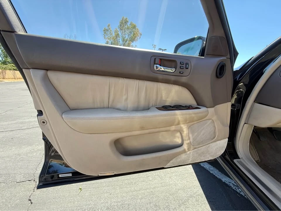 1996 Lexus LS 2nd Gen - Image 8 of 14