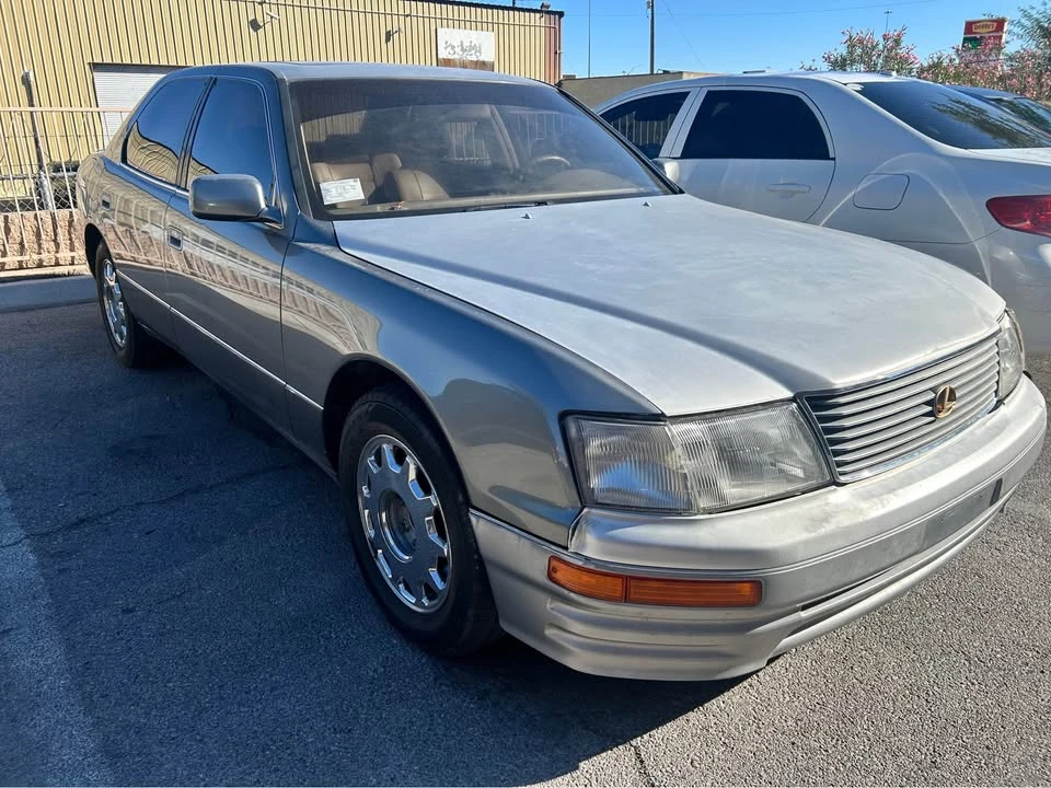 1996 Lexus LS 2nd Gen - Image 2 of 6