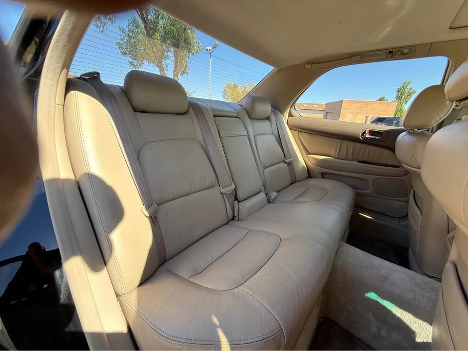 1996 Lexus LS 2nd Gen - Image 11 of 14