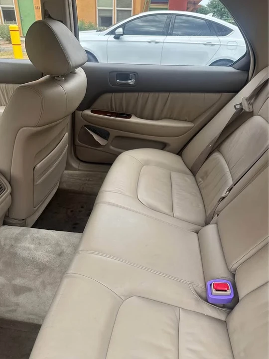 1996 Lexus LS 2nd Gen - Image 5 of 9