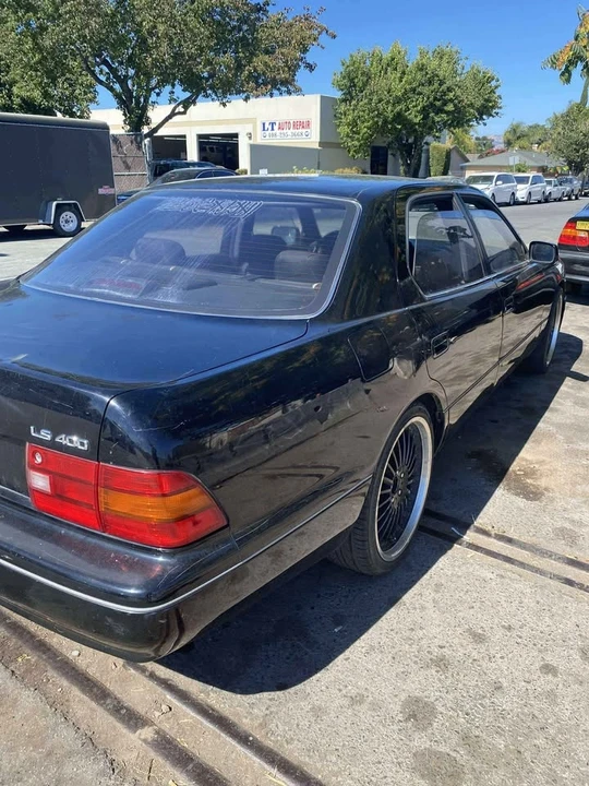 1996 Lexus LS 2nd Gen - Image 7 of 8