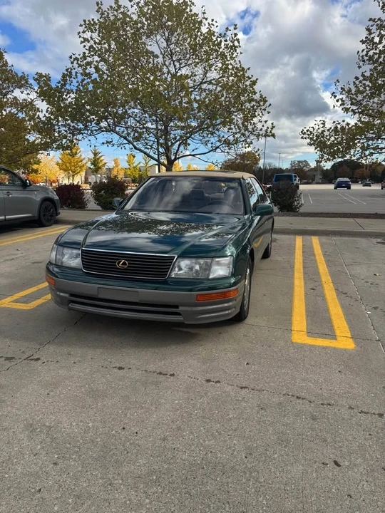 1996 Lexus LS 2nd Gen - Image 2 of 19